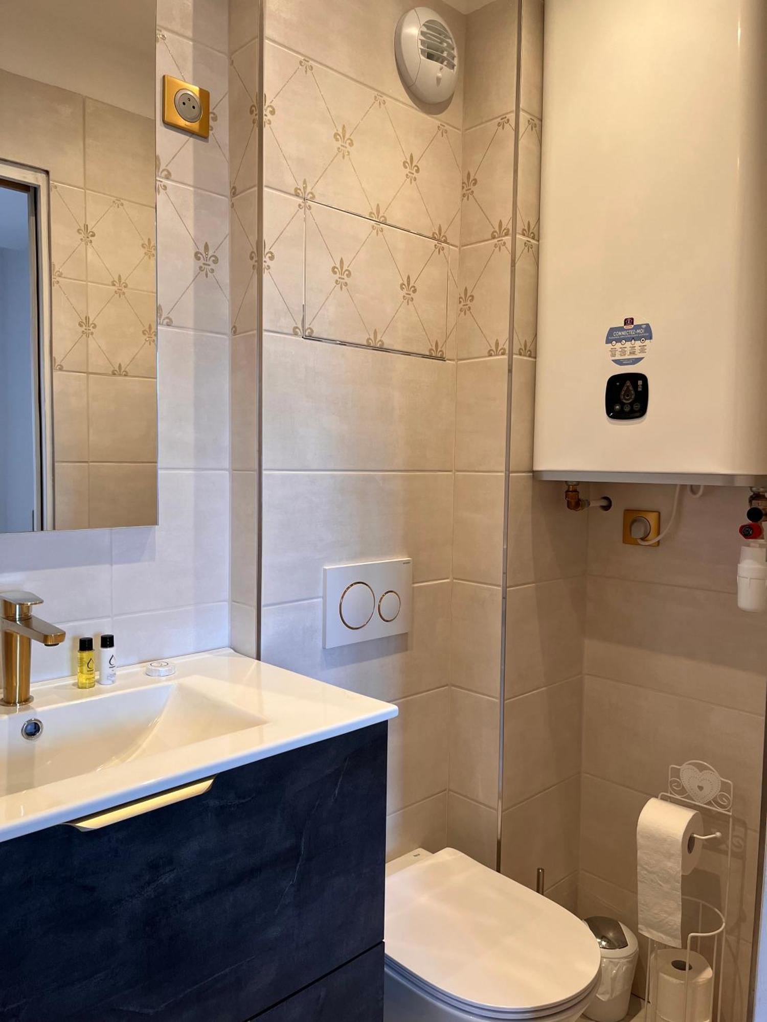Hdg Hotel Gare De L'Isle Adam Appart'S Hotel Parmain 外观 照片
