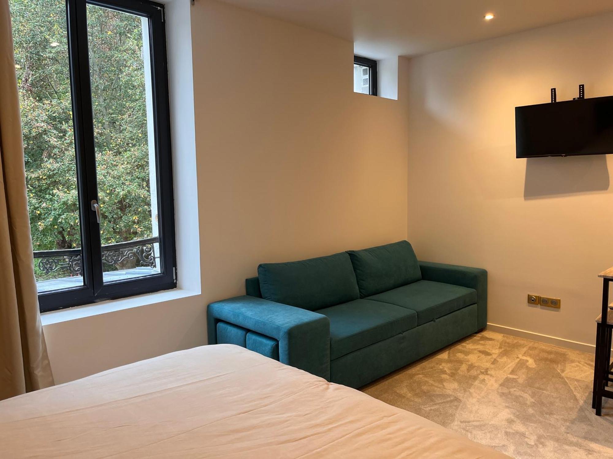 Hdg Hotel Gare De L'Isle Adam Appart'S Hotel Parmain 外观 照片